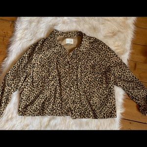 Cropped cheetah jacket